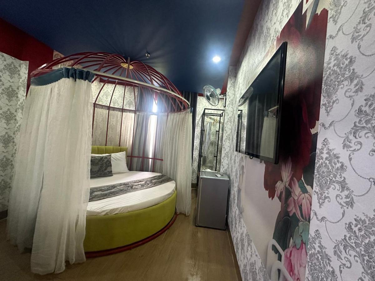 Hotel Khach San Tinh Yeu Thành Pho Ho Chí Minh Esterno foto